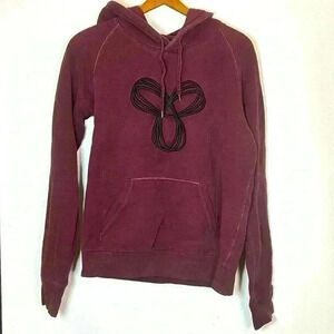 TNA Hoodie Women's Medium Pocket Thick Warm Camping Hiking Fall Sweater Aritizia